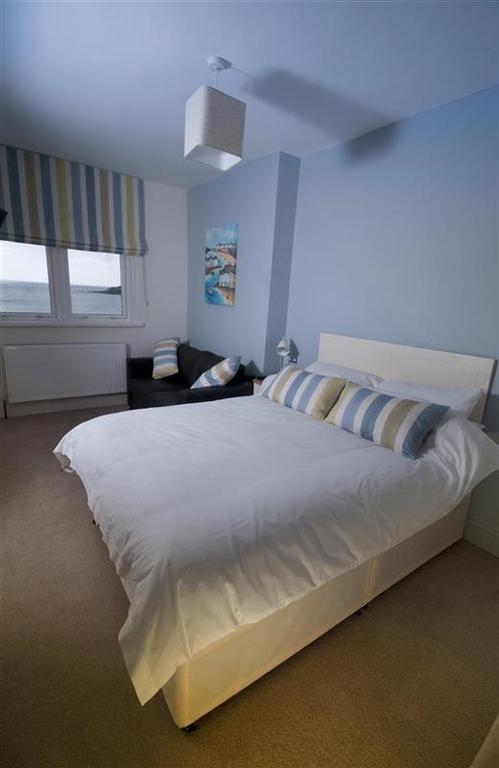 The Paris Hotel Coverack Eksteriør billede
